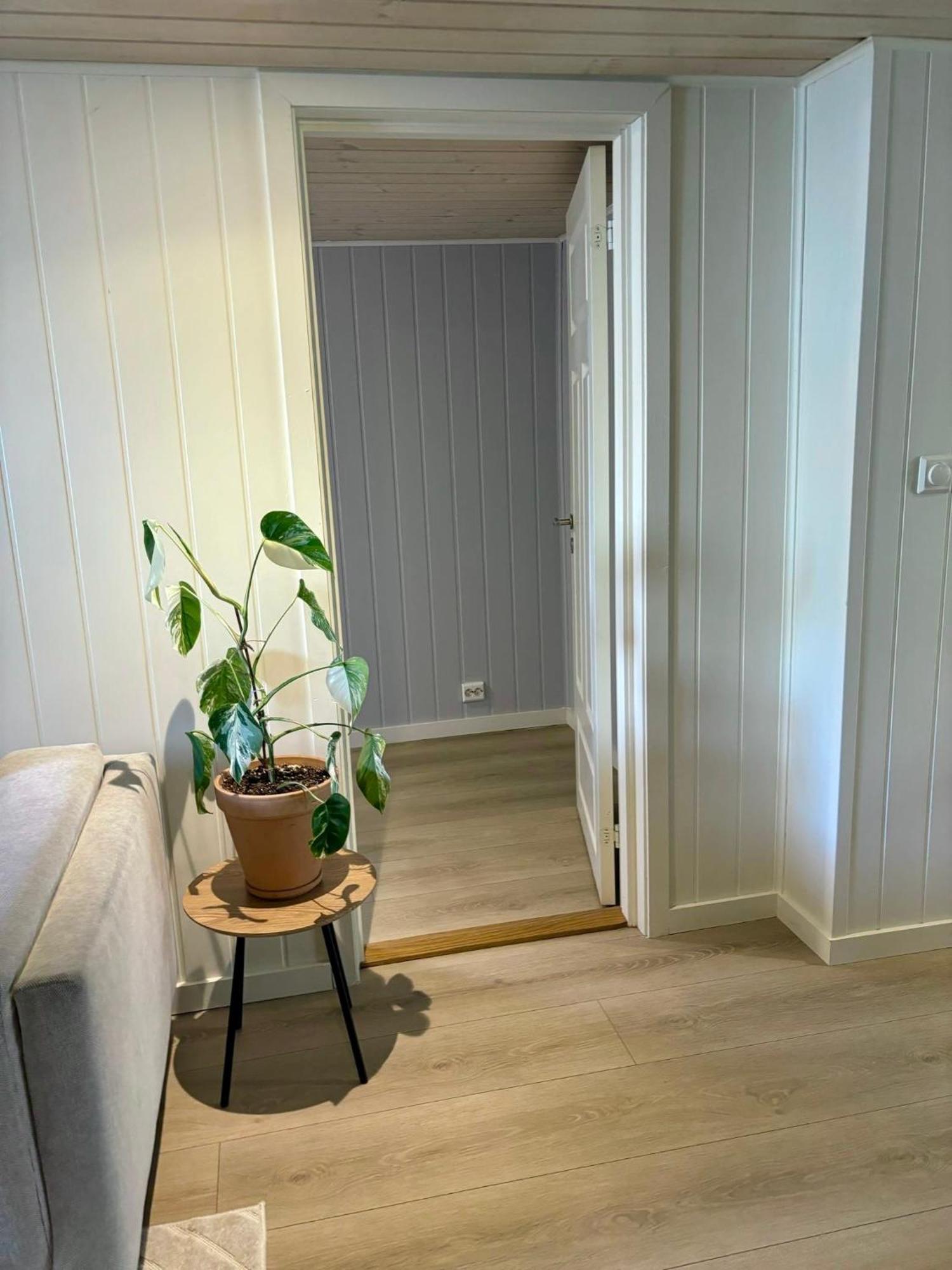 Down Town Apartment With Outside Area In Villa Kristiansand Bagian luar foto